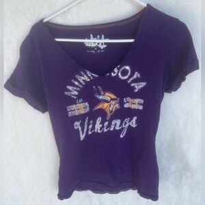 Touch by Alyssa Milano Vikings Graphic Tee – Size M